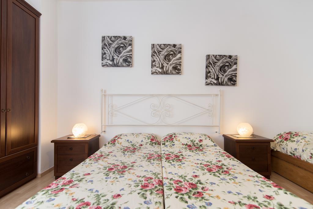 Le Rose B&B Roma Phòng bức ảnh